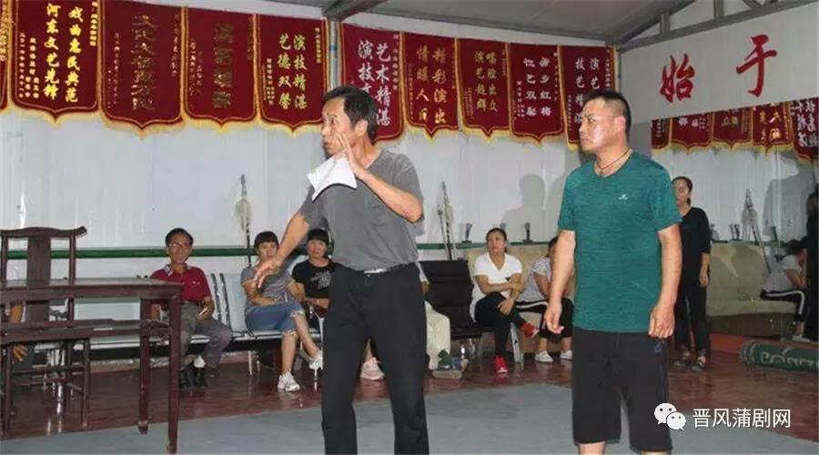聞喜縣劇團(tuán)新任領(lǐng)導(dǎo)引領(lǐng)變革，鑄就輝煌成就